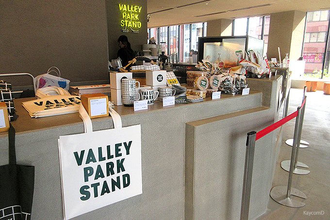 ɒJtFuVALLEY PARK STANDv