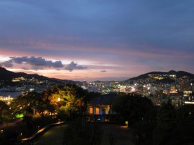 ���E��Y�̒���E�O���o�[�@�͓��{�V�O���i�̖�i�X�|�b�g�I�̋L���T���l�C��