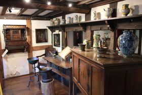 puXggtH[hEA|EGC{vVFCNXsAX̋LTlC