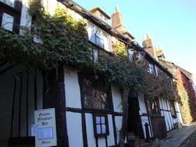 �����̖ʉe�����Ɏc���X �z600�N�̗��Ă��������� �p���u���C�v�̖��͂̋L���T���l�C��