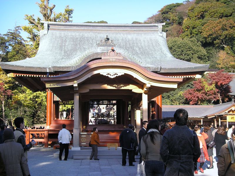 圧倒的な存在感に感動！鎌倉のシンボル　鶴岡八幡宮の歴史に触れる