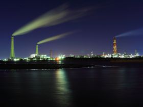 千葉の工場夜景萌えと言えば養老川臨海公園！周囲は未来都市そのもの！