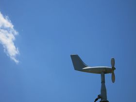 “その日”空を見続けた人の記録が残る・広島「江波山気象館」