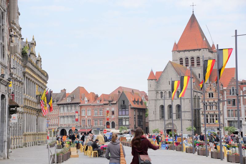 ベルギー最古の街「トゥルネー」で世界遺産とグルメを満喫！
