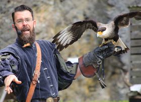 �����̌Ï�Ńn���u�T�A�t�N���E�������I�x���M�[�u�u�C������v�̋L���T���l�C��