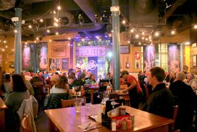 �i�b�V���r���u�v�P�b�g�v�Ŏ�����BBQ�Ɛ����t���y�������I�̋L���T���l�C��