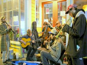 ニューオーリンズ「フレンチメン ストリート」は地元の音楽好きが通う場所