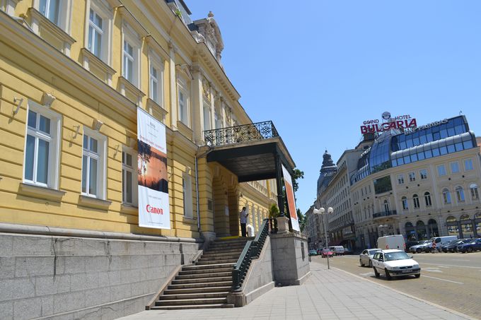 ブルガリア初の国立美術館と国立民俗博物館