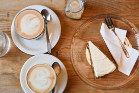 �{�i�I����D���ɑ���I�x�������̃T�[�h�E�F�[�u�n�J�t�F�T�I�̋L���T���l�C��