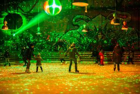 �{��h�C�c�̃N���X�}�X�}�[�P�b�g�I�x�������̂������߂T�I�̋L���T���l�C��