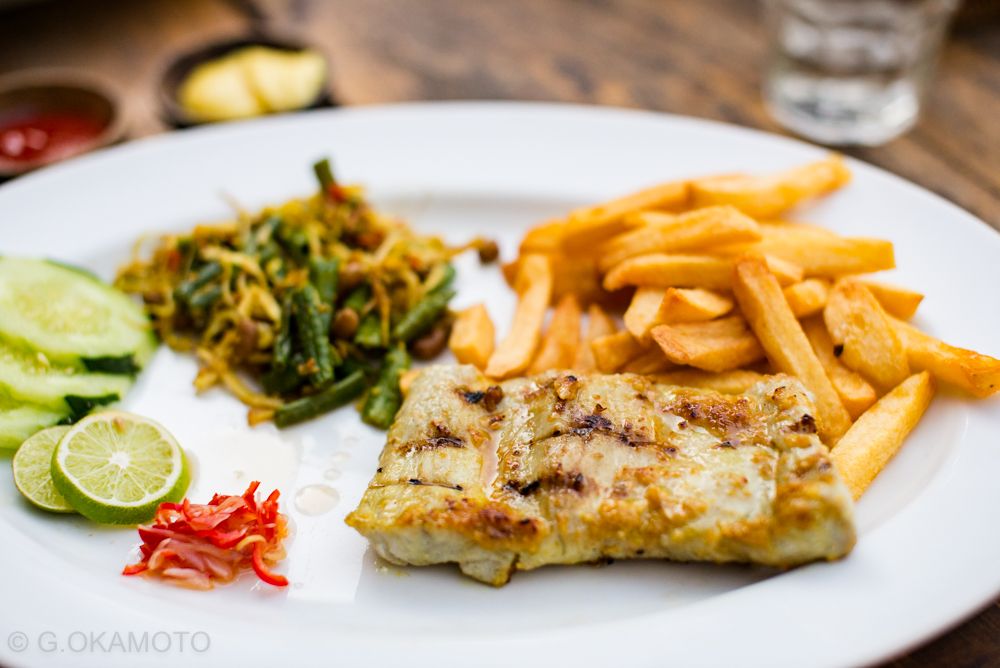 �����Ȃ�ł͂̑N�x�B�l�C���X�g�����uWarung Enak�v�ŃV�[�t�[�h��