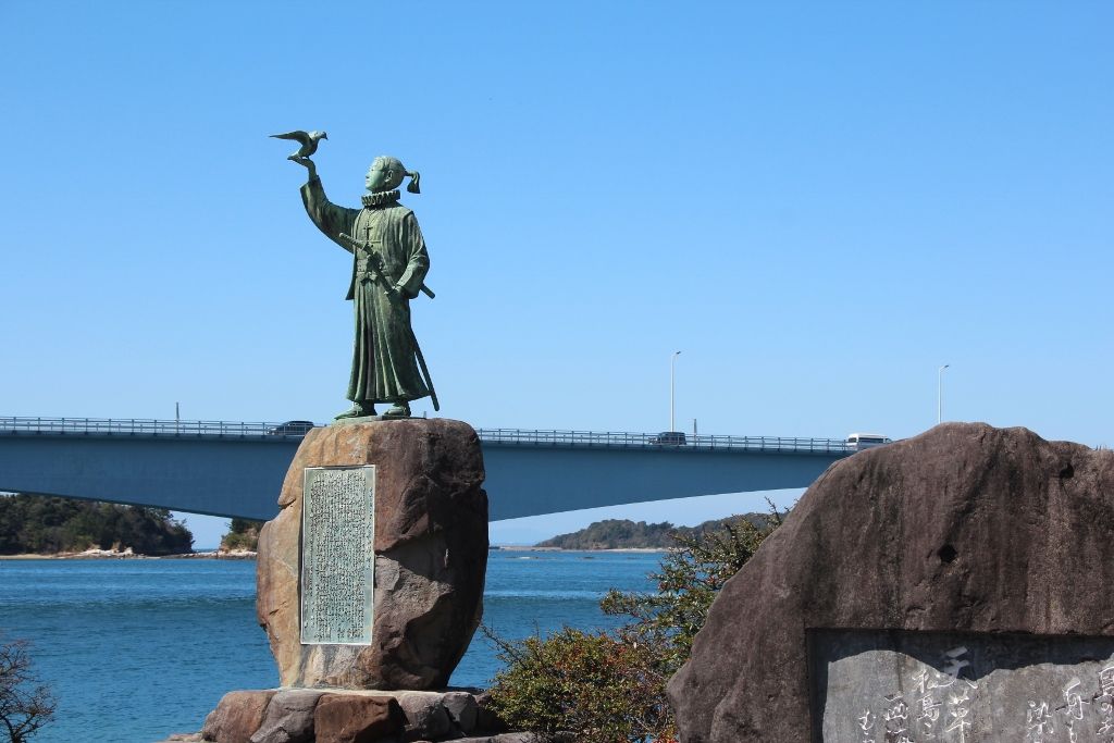 天草諸島で天草四郎像巡り 歴史と名産も満喫 熊本県 Lineトラベルjp 旅行ガイド