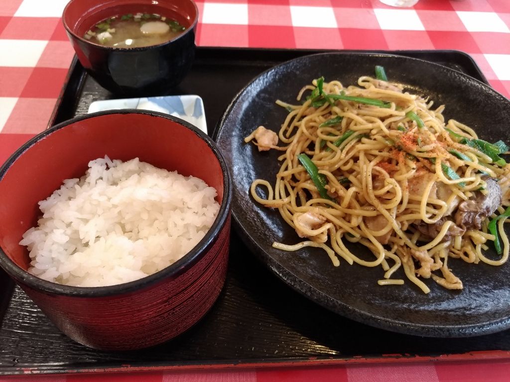 あさぜん よるぜんって何 岡山蒜山高原 ひるぜん焼きそば 岡山県 トラベルjp 旅行ガイド