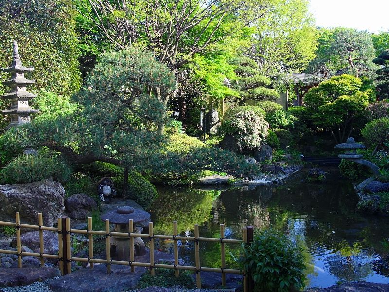「見沼天然温泉 小春日和」(埼玉)で極上生源泉と岩盤浴を体験！