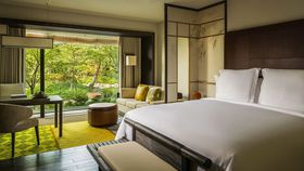 ���s��5���z�e��������15�I �ꐶ�Ɉ�x�͔��܂��Ă݂����h�΂���I�̋L���T���l�C��