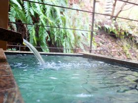 京都嵐山まで30分！プチ贅沢を叶える「すみや亀峰菴」の露天風呂付き客室