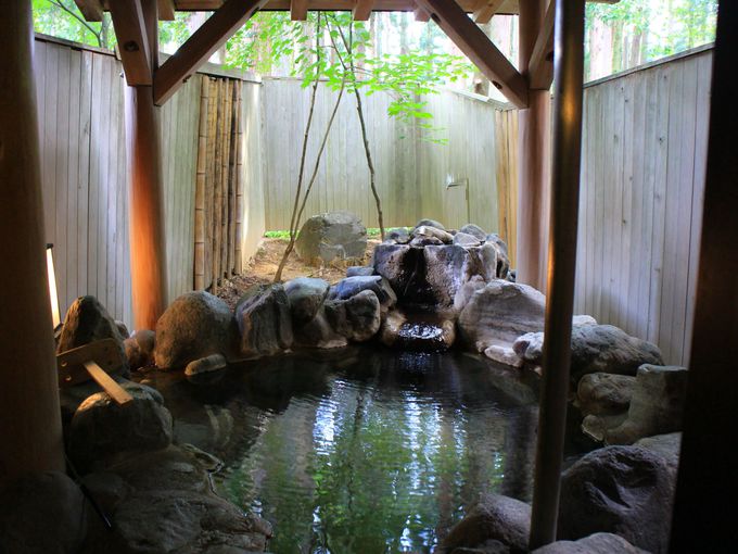 �u�ꗢ�썂���z�e���날��v�̉���͑S�Č���|������