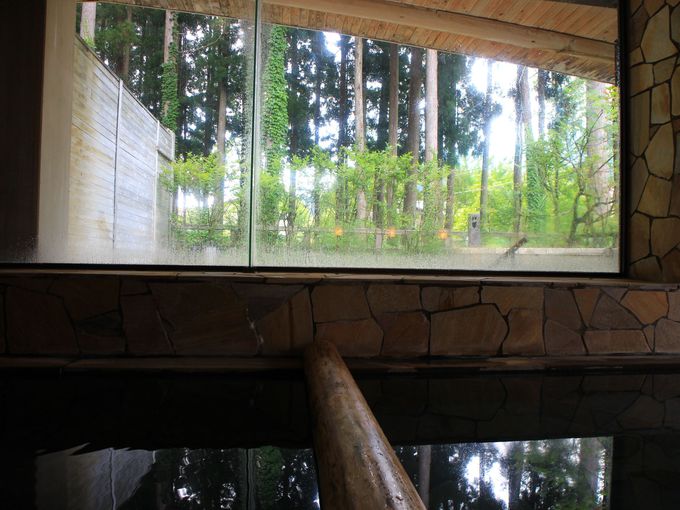 �u�ꗢ�썂���z�e���날��v�̉���͑S�Č���|������