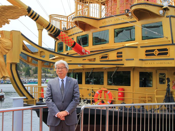 箱根の芦ノ湖に2019年4月新型海賊船が登場