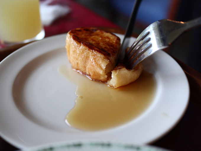 朝食のオススメはりんご風味のフレンチトースト