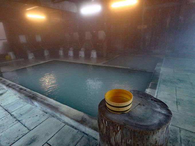 「日景温泉」のお風呂は昔からの浴室から新しい展望露天まで