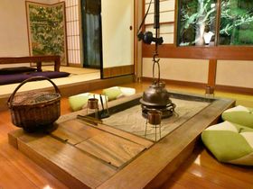 滋賀県・老舗料亭旅館「やす井」で古美術品と湖国の美食を愉しむ旅