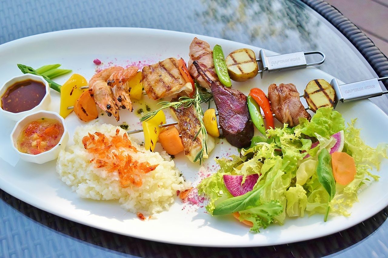uGrillDining Gvł͈ɓ̃[JuVFbg킦