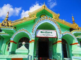 タイから徒歩観光可能なミャンマー・タチレク！鮮やかな二つの寺院の美