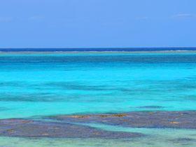 隆起サンゴ礁で出来た沖縄・伊良部島！その美しき海と見所