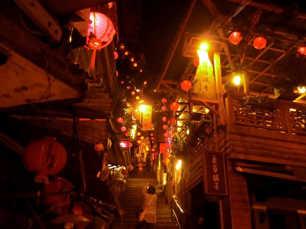 台湾の人気観光地・九フンで阿妹茶楼と賢崎路は絶好の撮影スポット