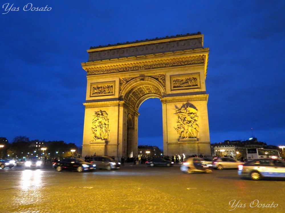 パリ観光は凱旋門とシャンゼリゼ通り 外せないライトアップの魅力 フランス Lineトラベルjp 旅行ガイド