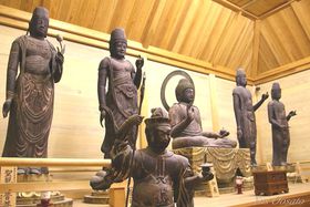 ���]���ۊւ̌����ȐΏ��ʂ�ƕ�������̕������Ԝi�J���̋L���T���l�C��