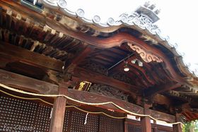 ���������ŉh�������R������s�̗��j�I���ǂ���T�I�̋L���T���l�C��