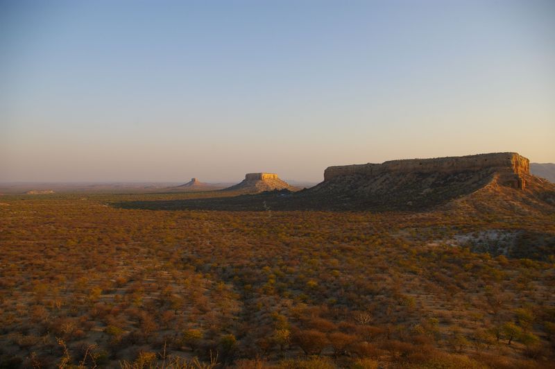 ナミビア「フィンガークリップ ロッジ」 自然が生んだ奇岩とテーブルマウンテンの美しさを堪能しよう！