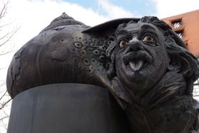 �u�A�C���V���^�C���v�𐶒a�n�A�h�C�c�E�E�����ŒT���Ă݂悤�I���E�ꍂ���吹���ɂ��ނ̎p���H�I�̋L���T���l�C��