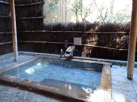 伊豆高原で温泉に浸かりながら森林浴「花吹雪」には自然がいっぱい