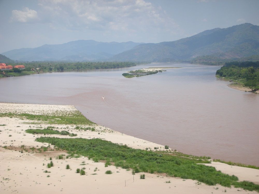 ミャンマー・ラオス・タイの国境ゴールデントライアングルとメコン川に圧倒される