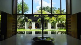 �`���ƃA�[�g���Z���I�^�C�E�A�i���^���`�F���}�C���]�[�g���X�p�̌|�p�I��Ԃɐ����̋L���T���l�C��