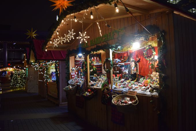 �N���X�}�X�̕��͋C���_�I�����Ă��邾���Ŋy�����}�[�P�b�g