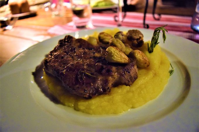 u`Xoł̐HȂuModra Hviezdav