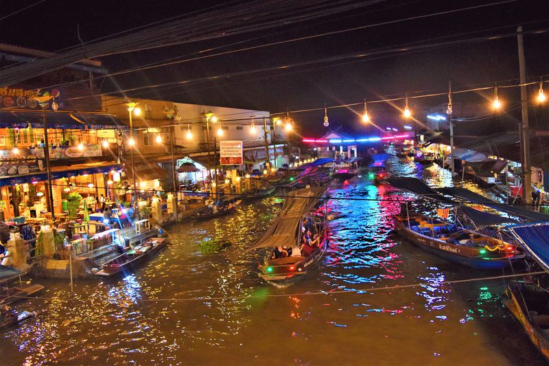朝も昼も夜も楽しめる バンコク近郊水上都市 アンパワー タイ トラベルjp 旅行ガイド