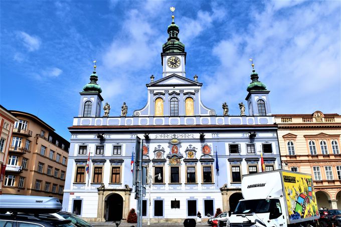 LꂪI`FXP[uWFrcF̋sX