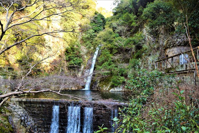 日本の滝百選にも選ばれた「布引の滝」