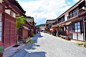 ��ʃx���K���̐ԁI���R�u�����ӂ邳�Ƒ��v�Ńm�X�^���W�b�N�U��̋L���T���l�C��