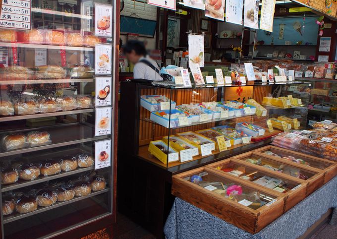 60年以上の歴史がある老舗の和菓子屋「モモヤ」
