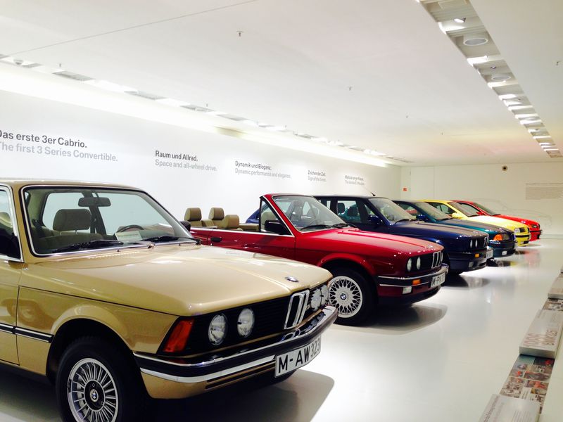 夢の高級車がズラリ！ミュンヘン・BMW博物館で車の歴史を体感
