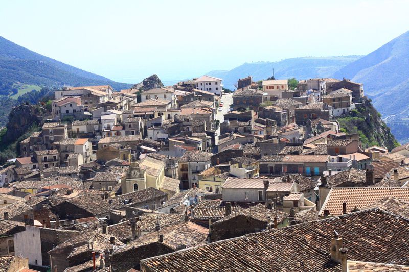 絶景と中世アルバニア文化の町！南伊カラブリア州・チヴィタ