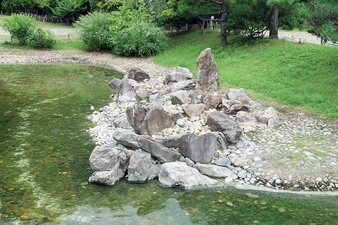 奈良時代の古代庭園をそのまま体感！