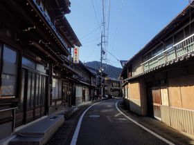昭和レトロな路地裏迷路の町。岐阜県「飛騨金山」を探検