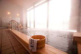 �R�X�p�ō��I �Q�n�u�t�@�~���[�I�݂Ȃ��݁v�ŉ��K�X�e�C�̋L���T���l�C��